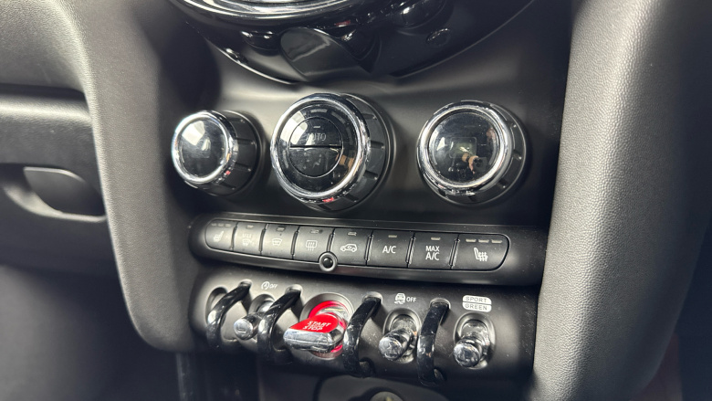 MINI Hatchback 1.5 Cooper Exclusive 5dr Petrol Hatchback